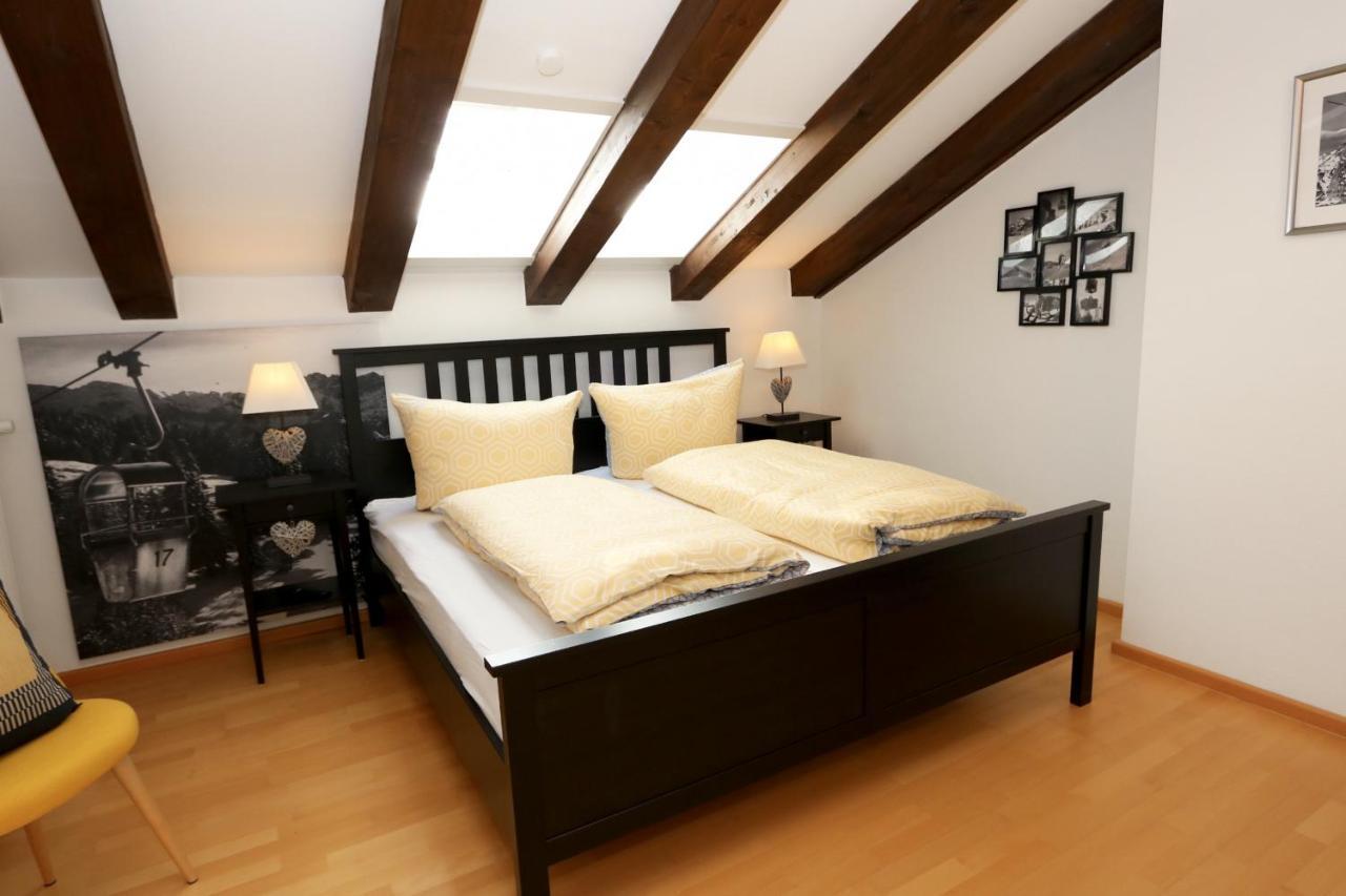 Ferienwohnung Frischluft ガルミッシュ・パルテンキルヒェン エクステリア 写真