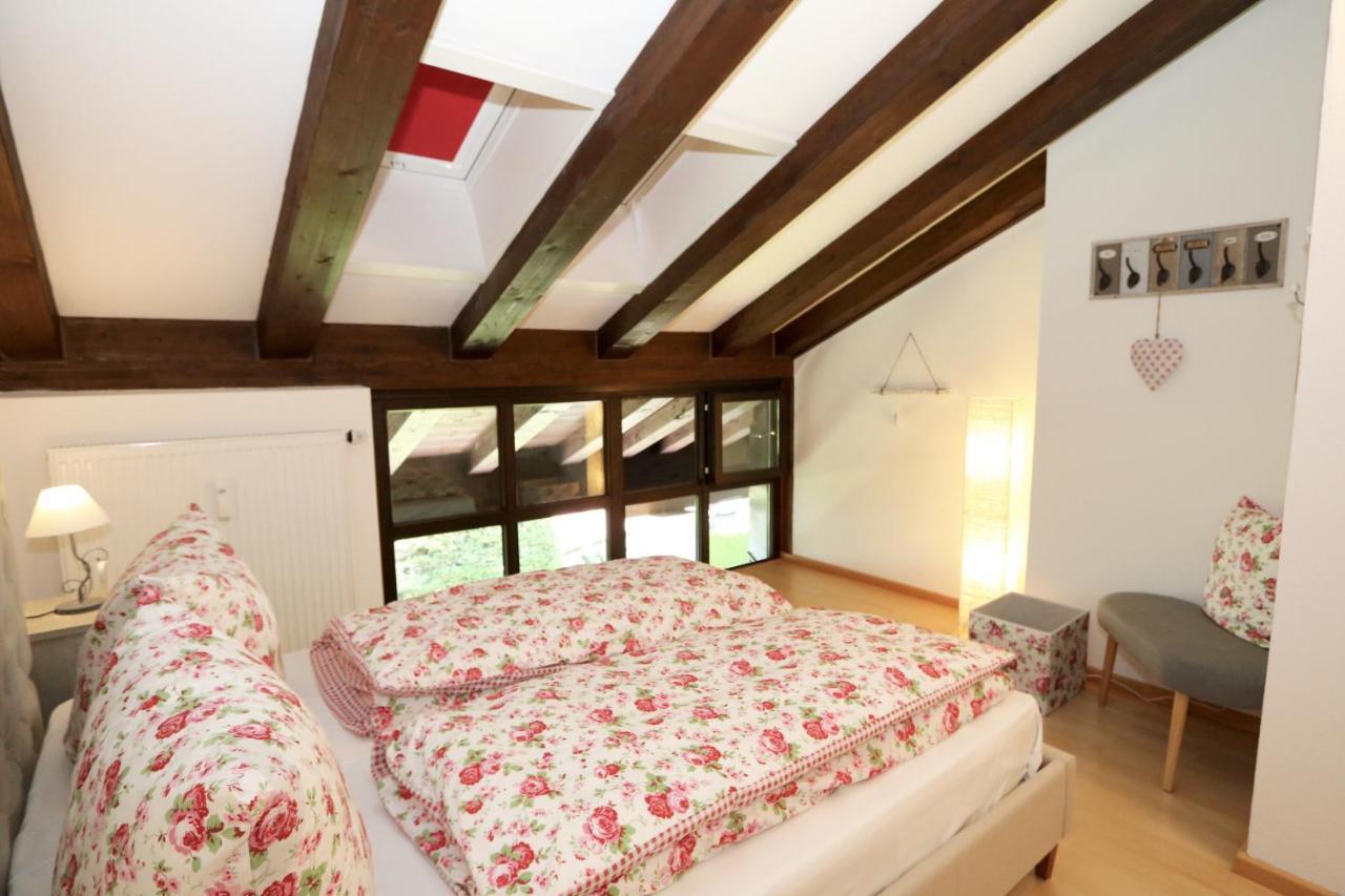 Ferienwohnung Frischluft ガルミッシュ・パルテンキルヒェン エクステリア 写真